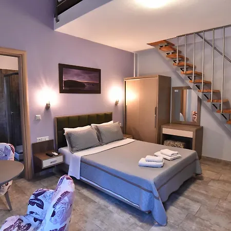 Thalassa سكالا بوتامياس