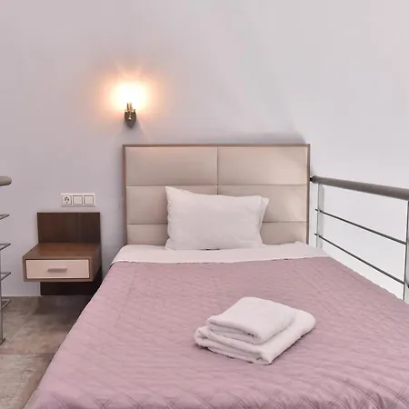 Thalassa Apartment *